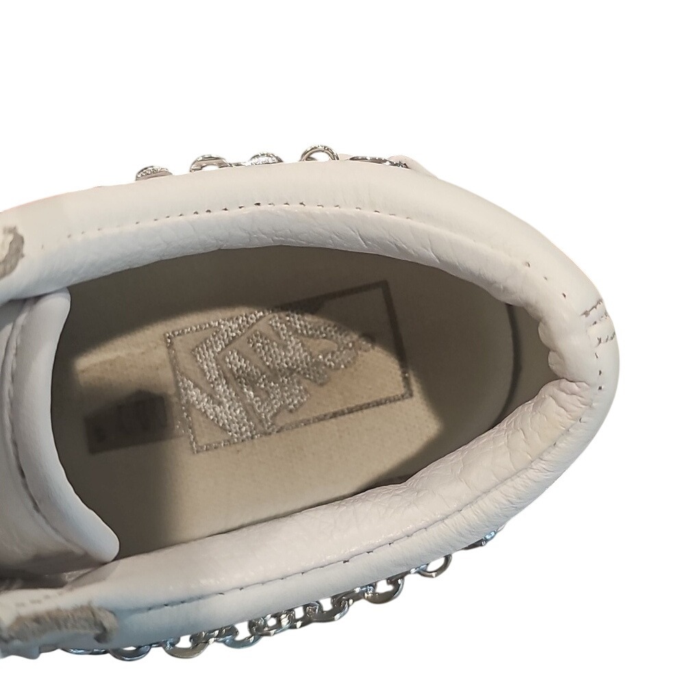 VANS White Sneakers with Chain Accents - Picture 2 of 6